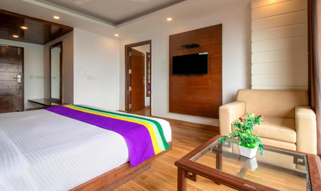 Treebo Premium Queen Of Hills Near Mall Road Mussoorie Bagian luar foto